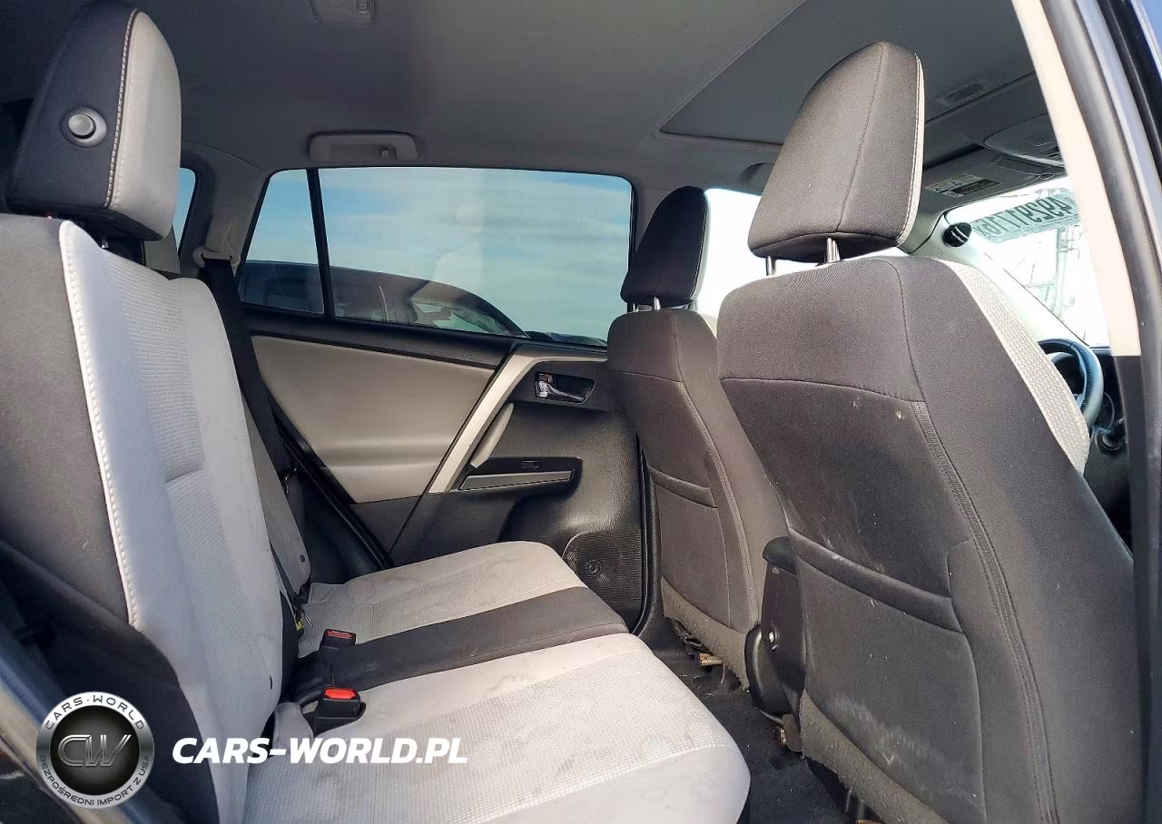 2018 Toyota Rav4 Xle VIN:2T3WFREV4JW459871 - 10