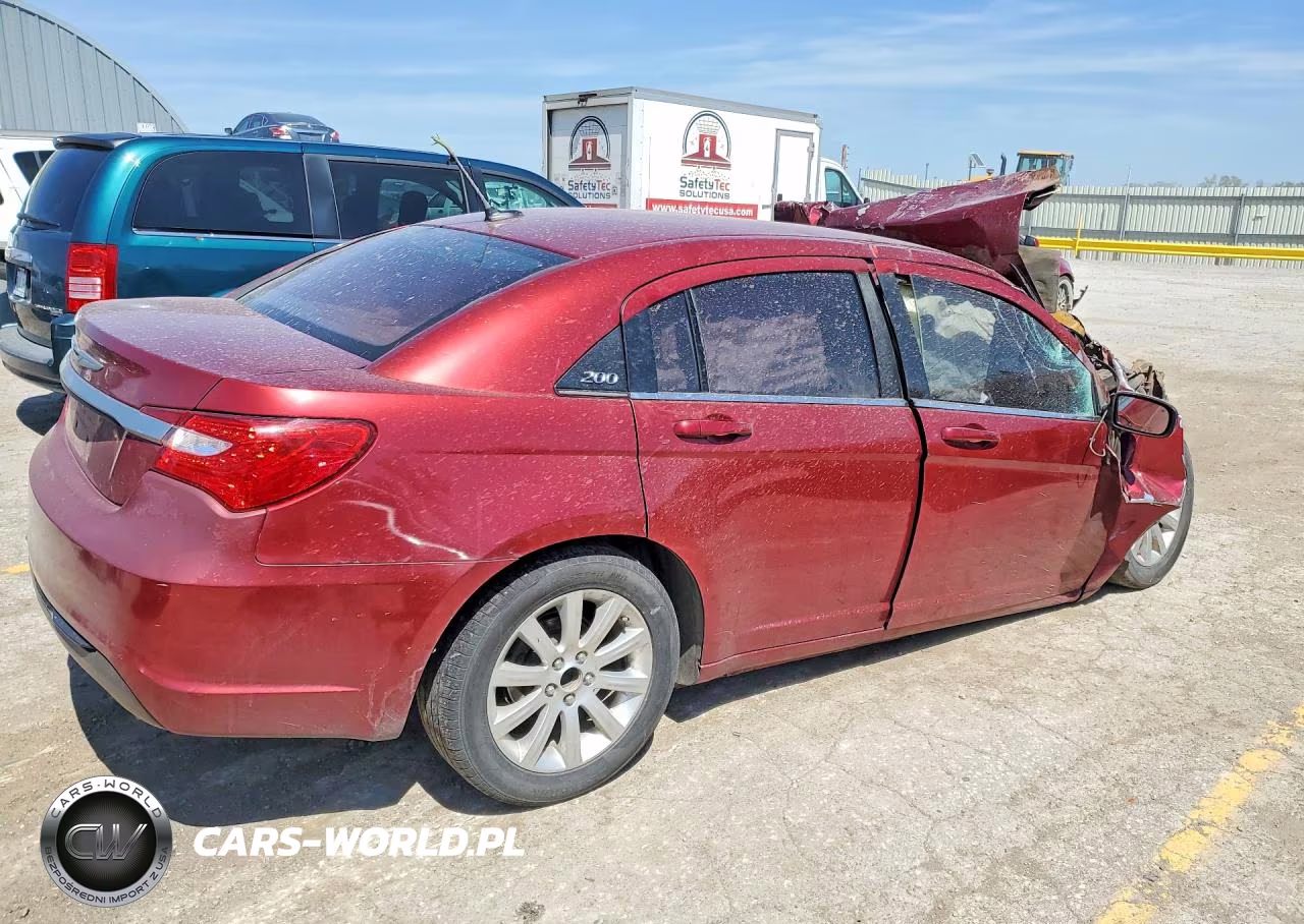 2012 Chrysler 200 Touring VIN:1C3CCBBG8CN205992 - 3