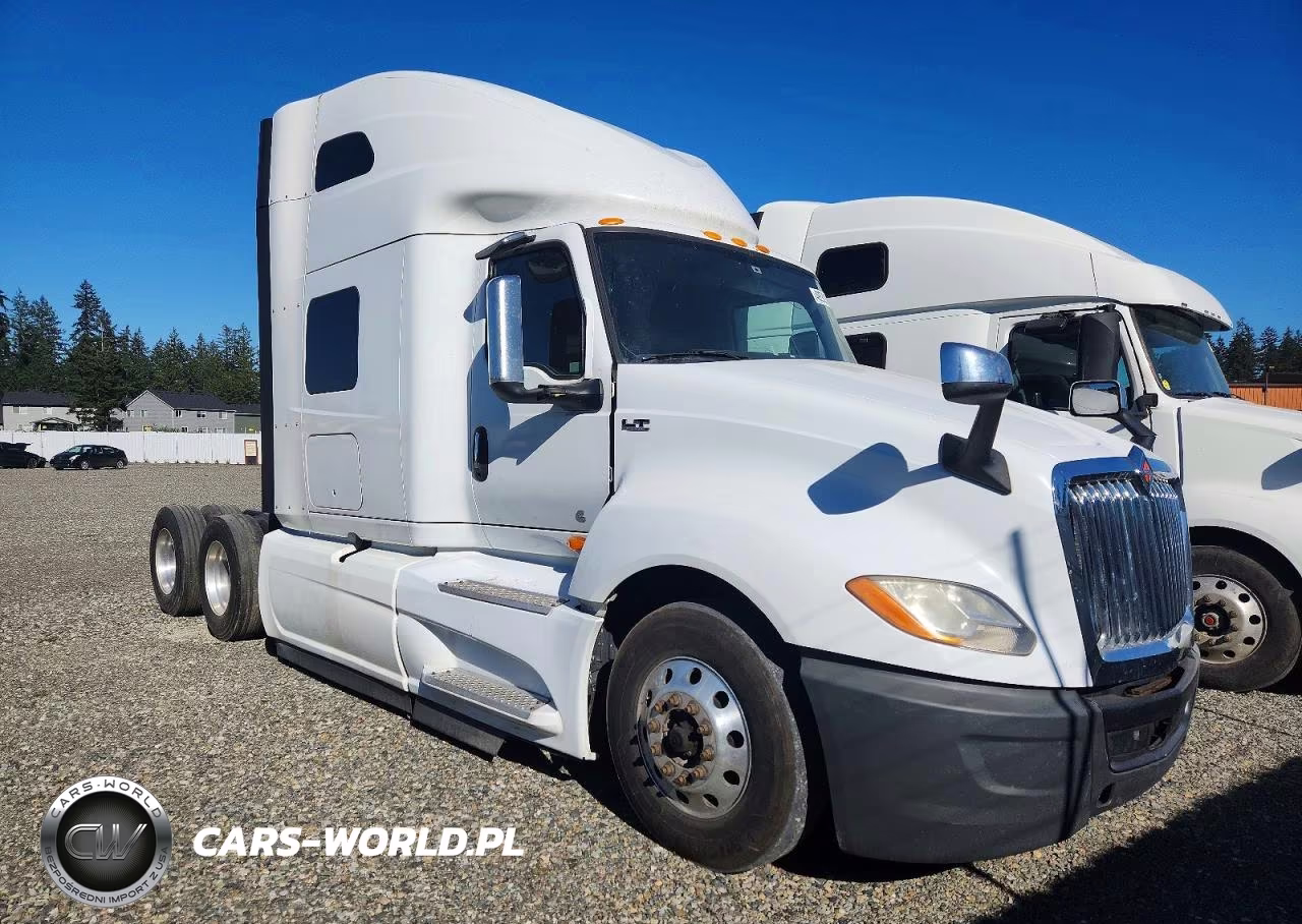 2019 International Lt625
