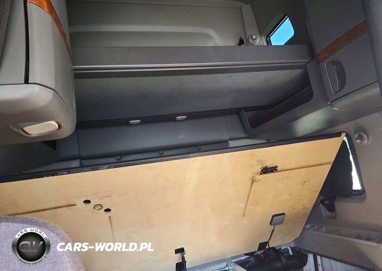 2019 International Lt625 VIN:3HSDZAPR6KN743880 - 9