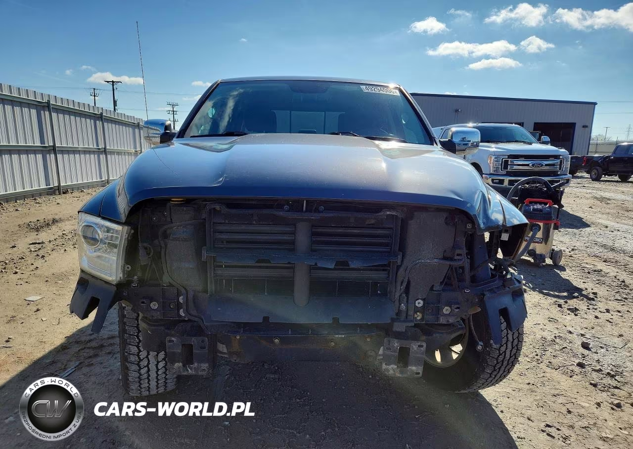 2018 Ram 1500 Laramie VIN:1C6RR7NT6JS146456 - 5
