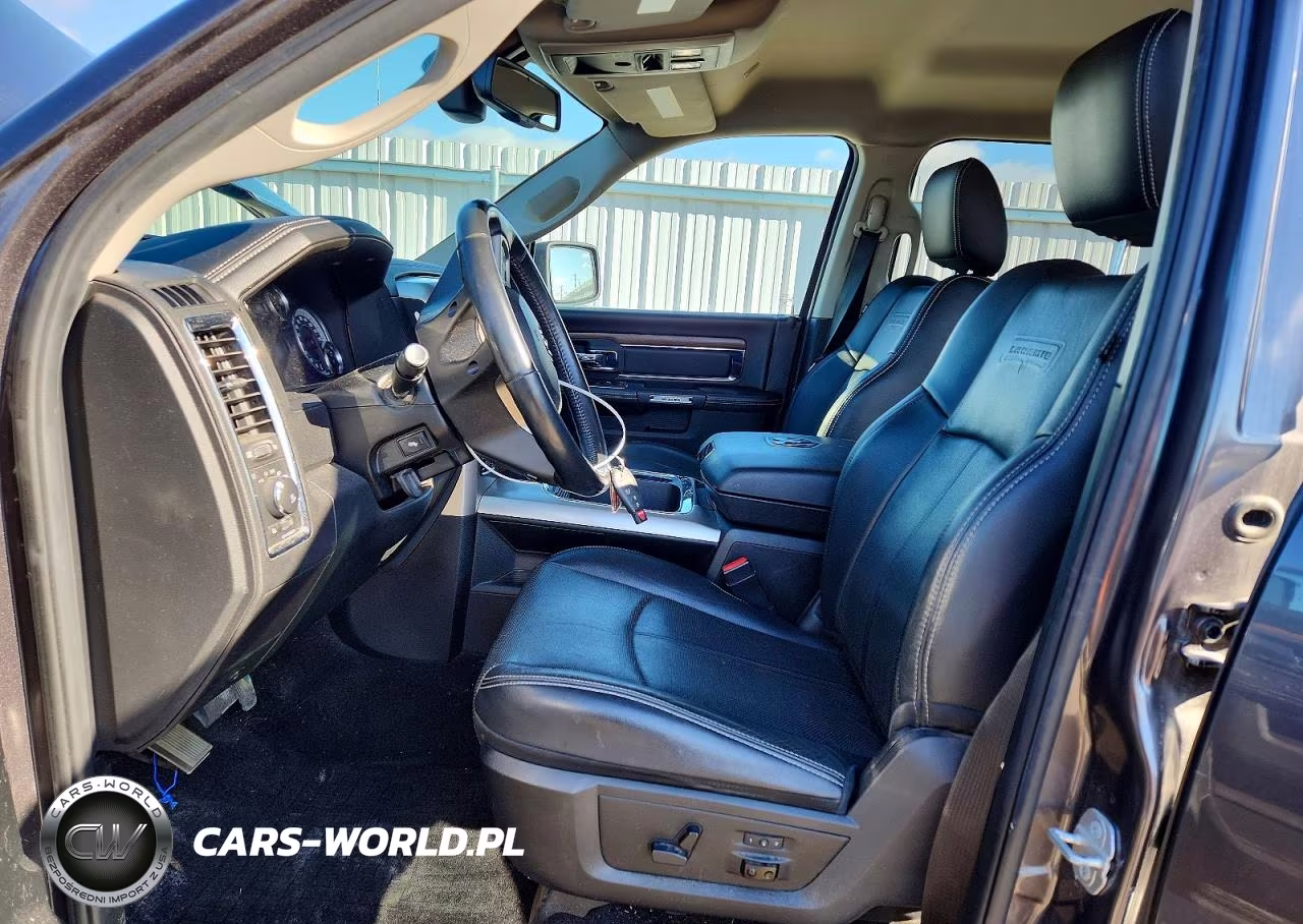 2018 Ram 1500 Laramie VIN:1C6RR7NT6JS146456 - 7