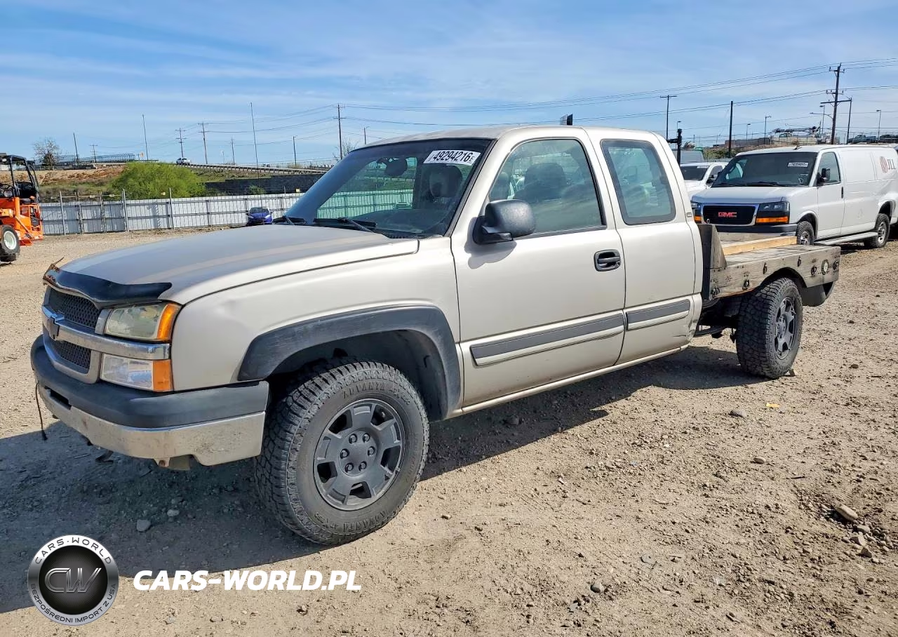 2004 Chevrolet Silverado K1500 Flatbed Truck