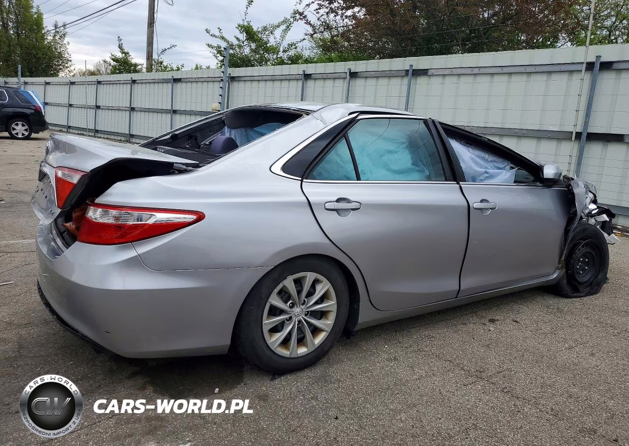 2016 Toyota Camry Le VIN:4T1BF1FK4GU149662 - 3