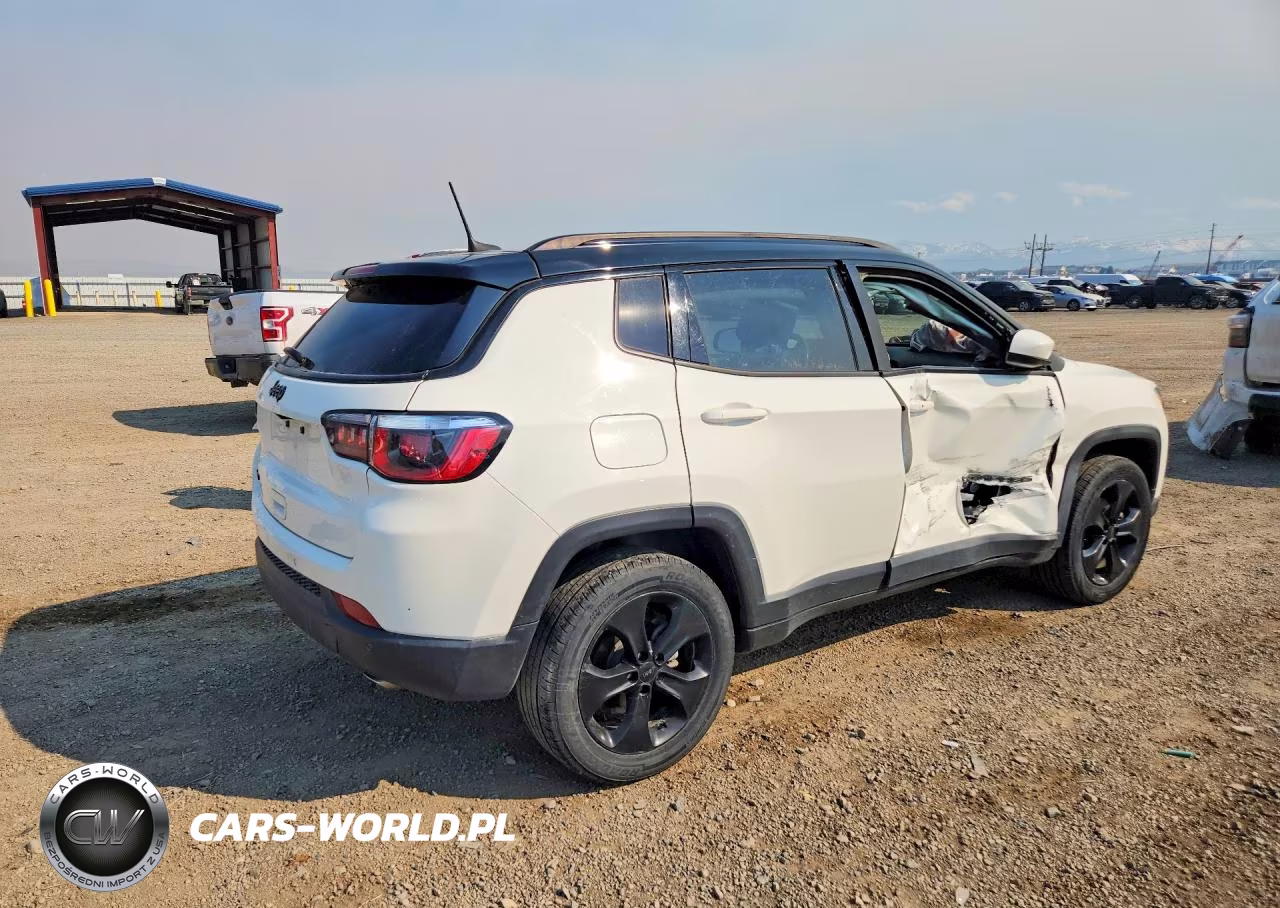 2019 Jeep Compass Latitude VIN:3C4NJDBB7KT648613 - 3