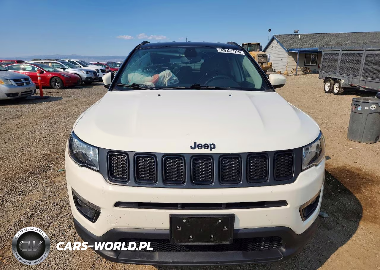 2019 Jeep Compass Latitude VIN:3C4NJDBB7KT648613 - 5