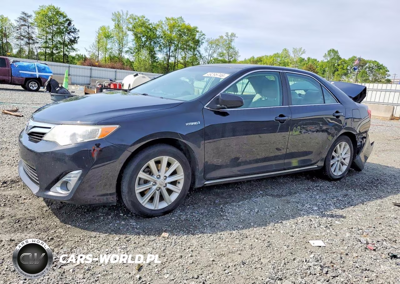 2013 Toyota Camry Hybrid Xle