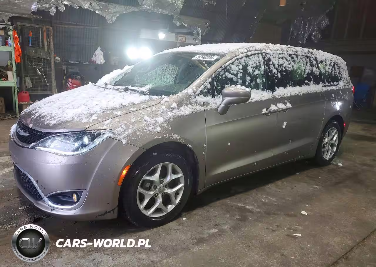 2018 Chrysler Pacifica Touring Plus