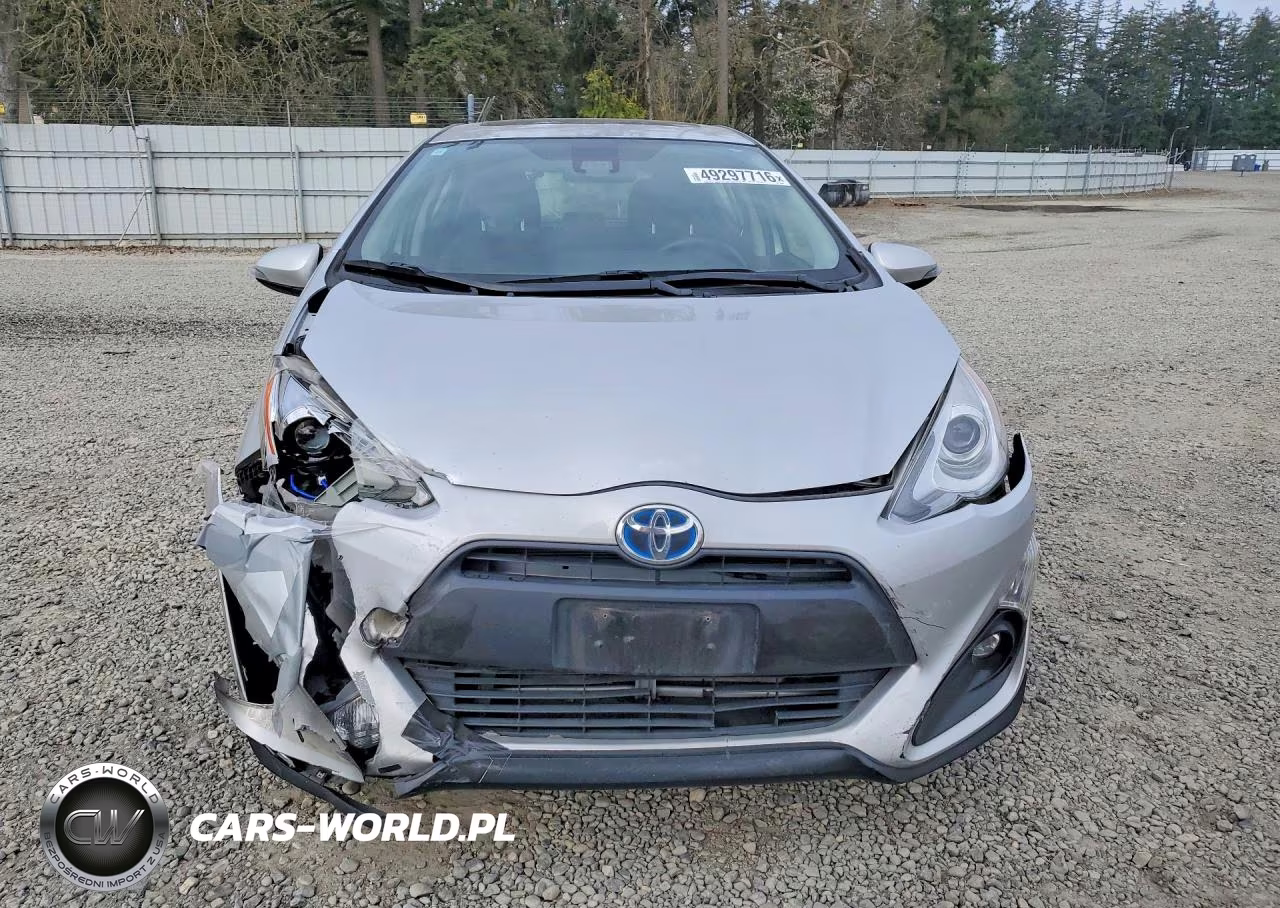 2017 Toyota Prius C Four VIN:JTDKDTB36H1593942 - 5