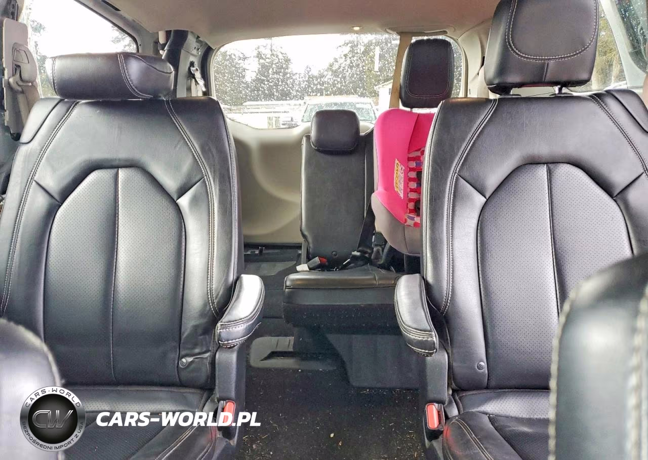2021 Chrysler Voyager Lxi VIN:2C4RC1DG6MR533736 - 10