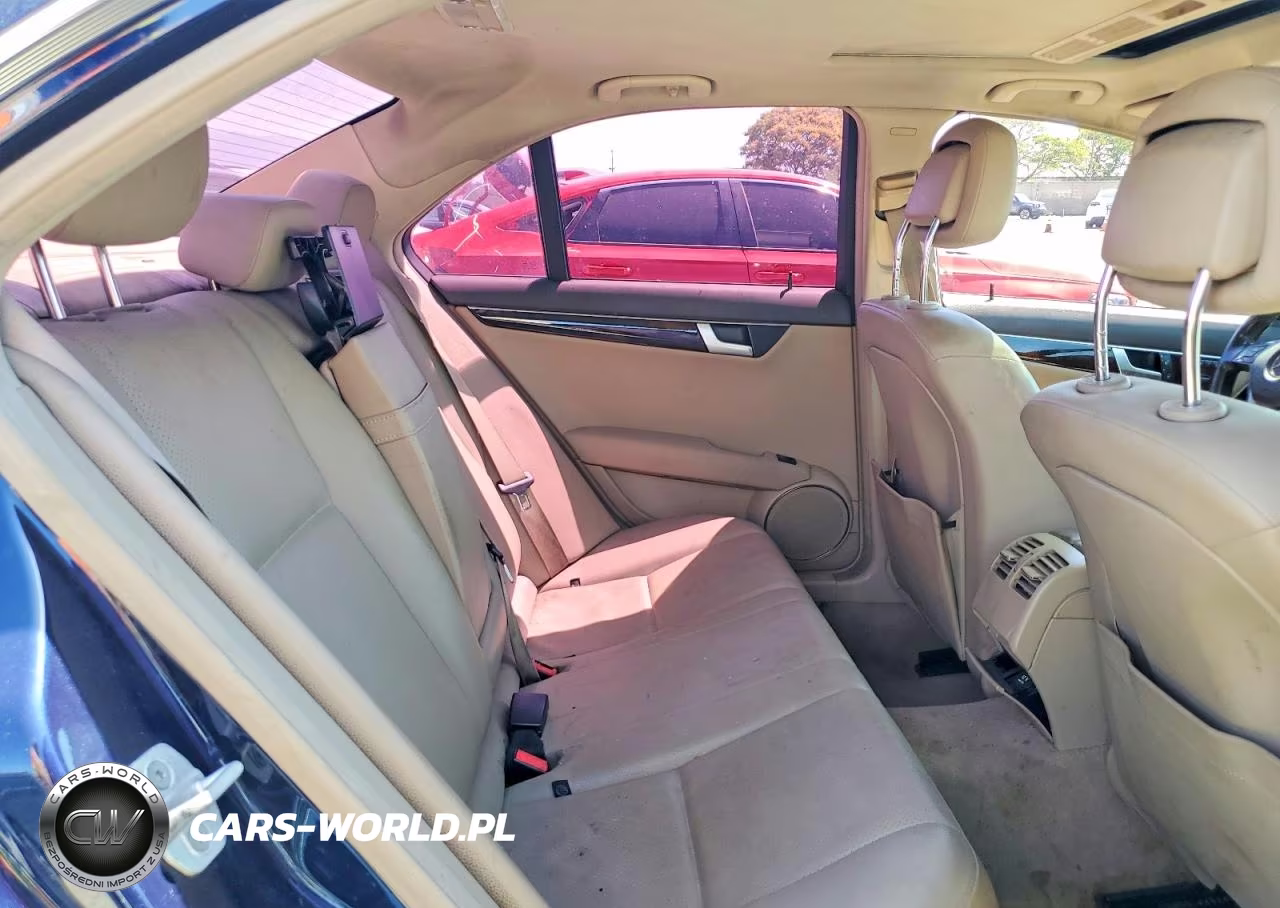 2013 Mercedes-Benz C 250 VIN:WDDGF4HB4DA854764 - 10