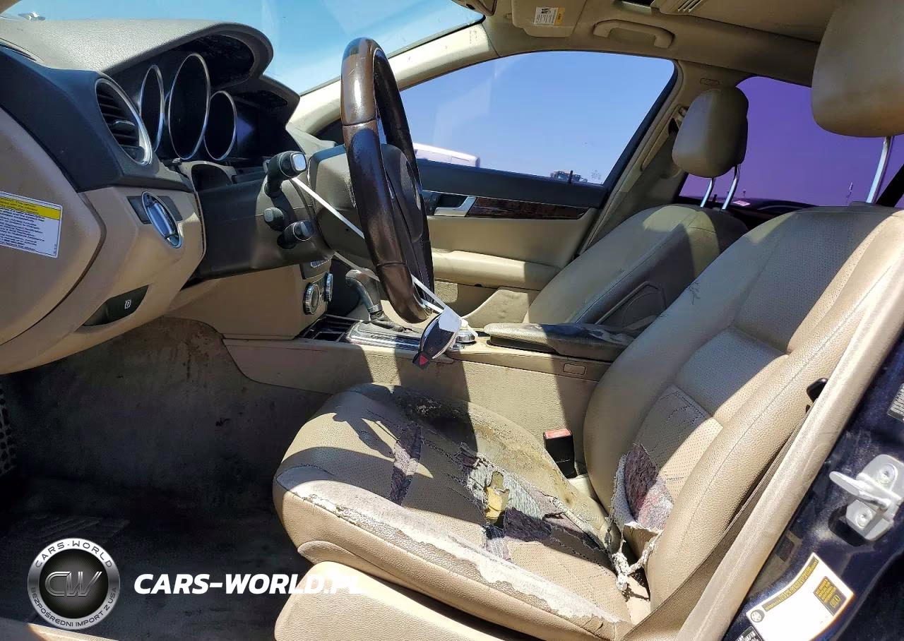 2013 Mercedes-Benz C 250 VIN:WDDGF4HB4DA854764 - 7