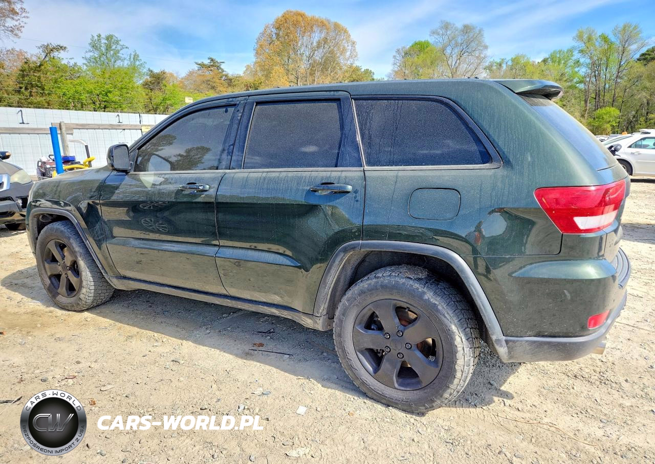 2011 Jeep Grand Cherokee Laredo VIN:1J4RR4GGXBC715614 - 2