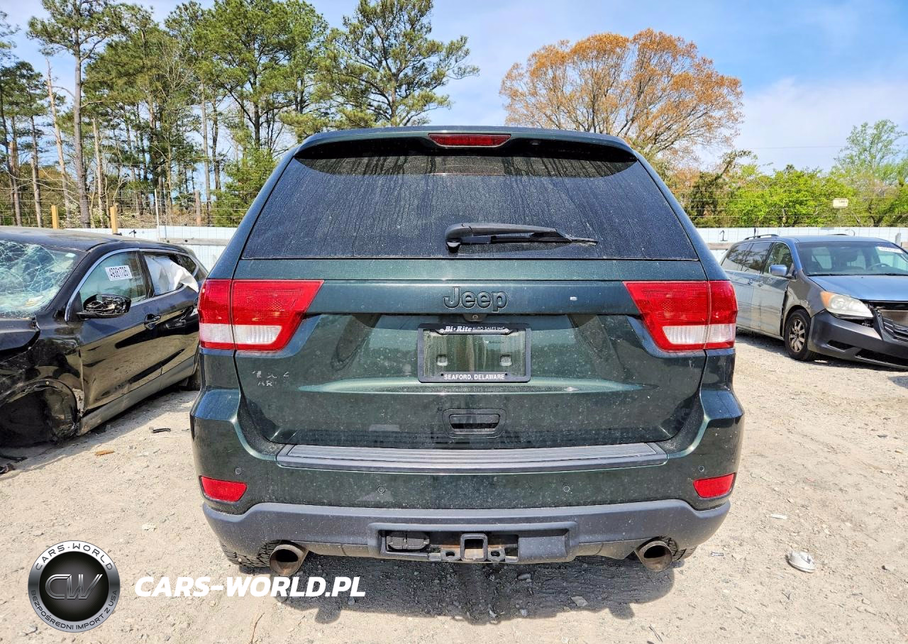 2011 Jeep Grand Cherokee Laredo VIN:1J4RR4GGXBC715614 - 6
