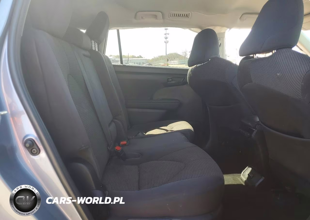2022 Toyota Highlander Le VIN:5TDBZRBH8NS198739 - 11