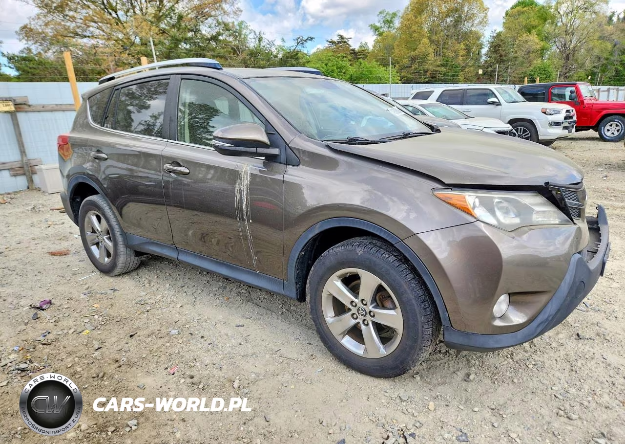 2015 Toyota Rav4 Xle VIN:JTMRFREV7FD110527 - 4