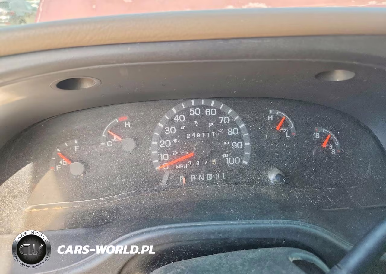 2003 Ford Econoline E150 Van VIN:1FTRE14L43HB94069 - 9