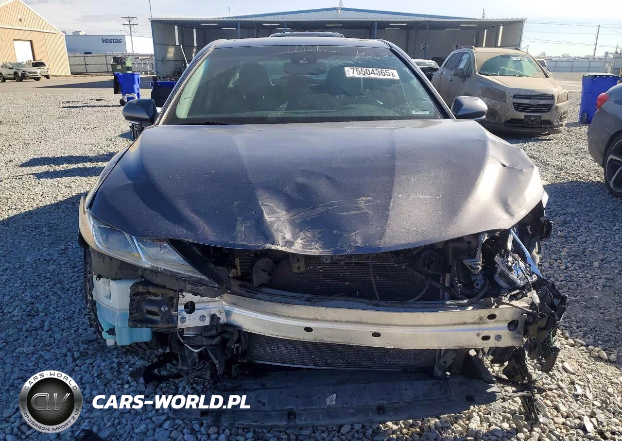 2018 Toyota Camry L VIN:4T1B11HK5JU616087 - 5