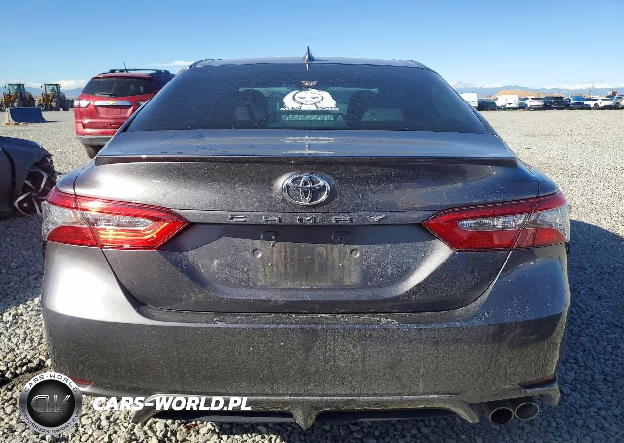 2018 Toyota Camry L VIN:4T1B11HK5JU616087 - 6