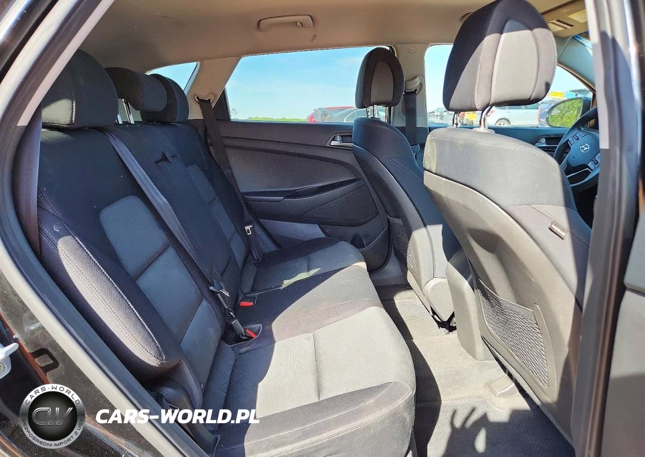 2016 Hyundai Tuscon VIN:KM8J23A46GU123527 - 11