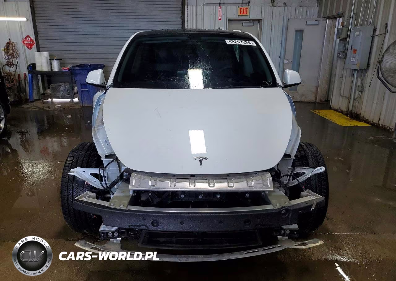 2023 Tesla Model Y VIN:7SAYGDEE9PF807979 - 5