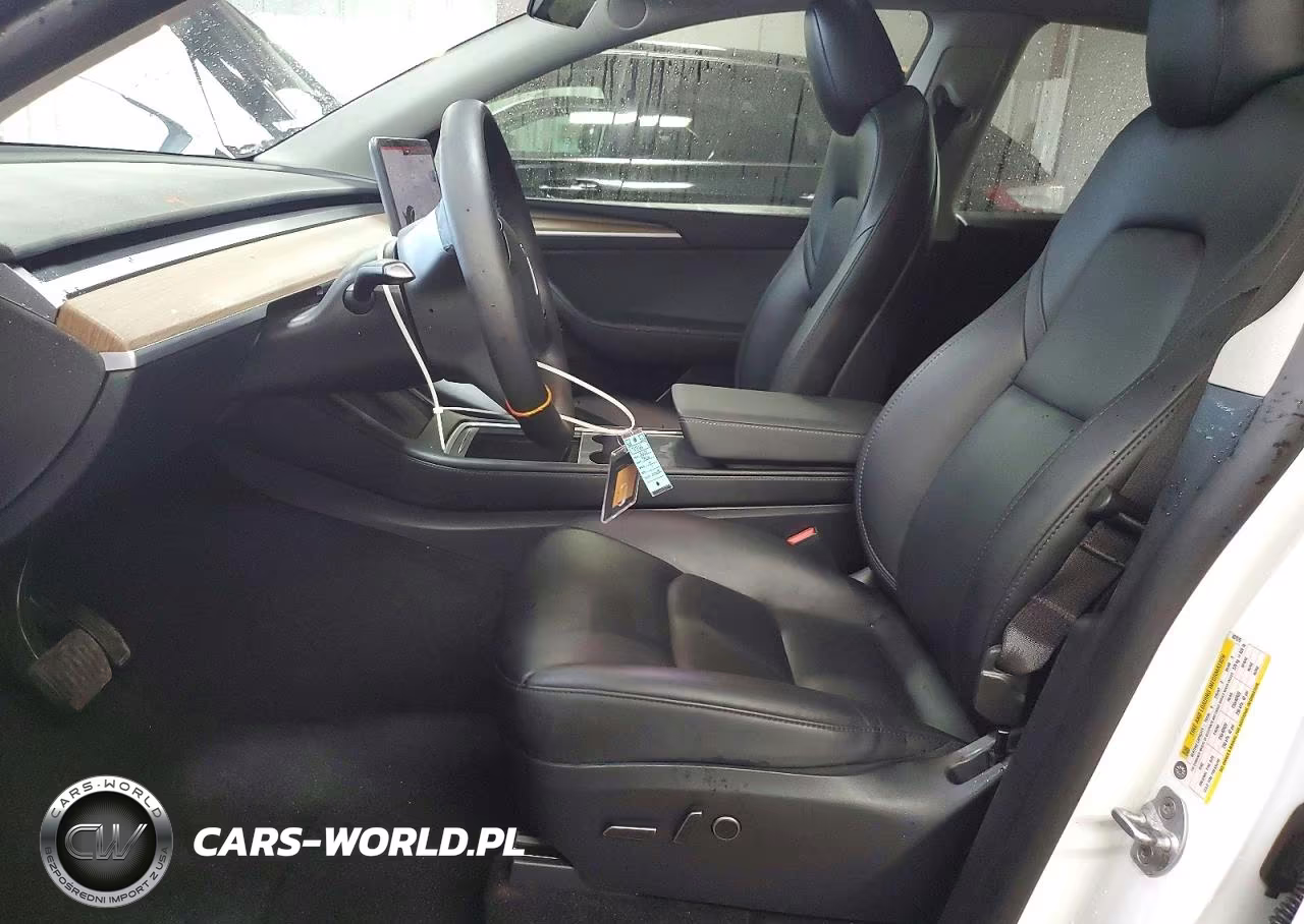 2023 Tesla Model Y VIN:7SAYGDEE9PF807979 - 7