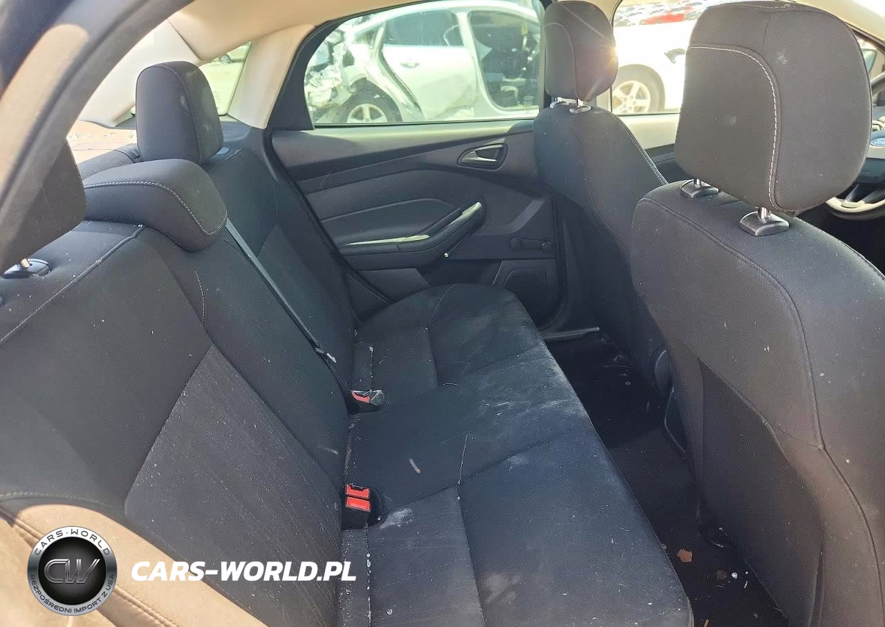 2017 Ford Focus S VIN:1FADP3E25HL347302 - 10