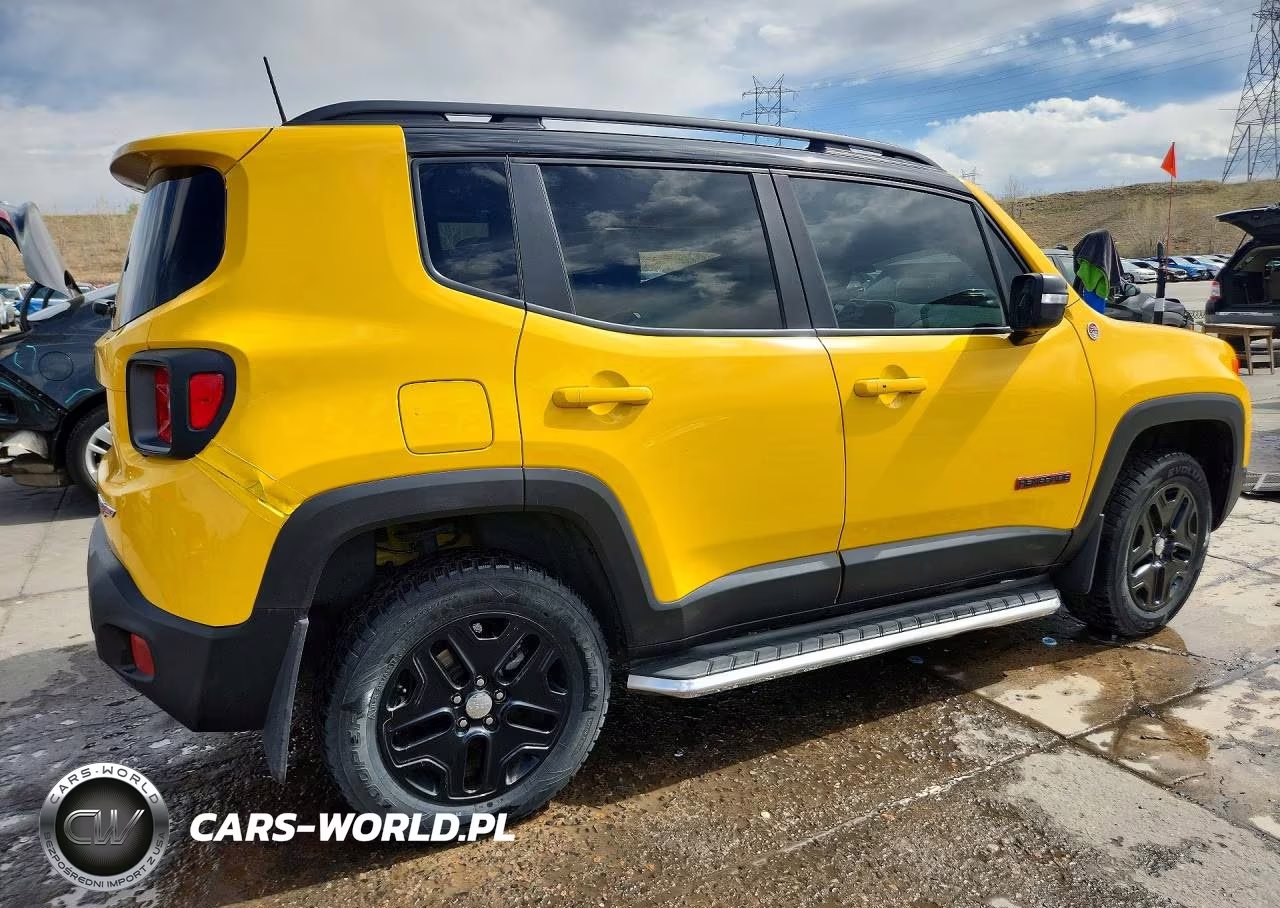 2018 Jeep Renegade Trailhawk VIN:ZACCJBCB4JPH15796 - 3