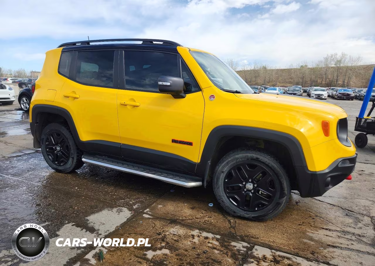 2018 Jeep Renegade Trailhawk VIN:ZACCJBCB4JPH15796 - 4