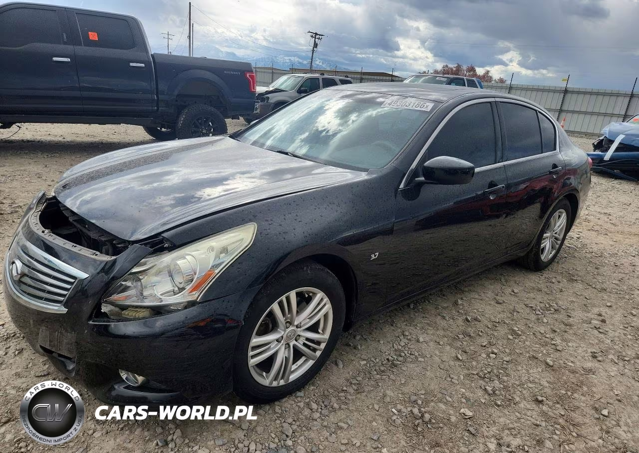 2015 Infiniti Q40 Base