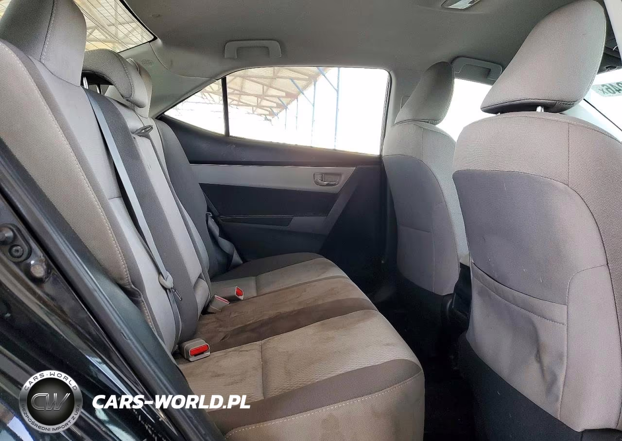 2018 Toyota Corolla Le VIN:2T1BURHE0JC056979 - 10