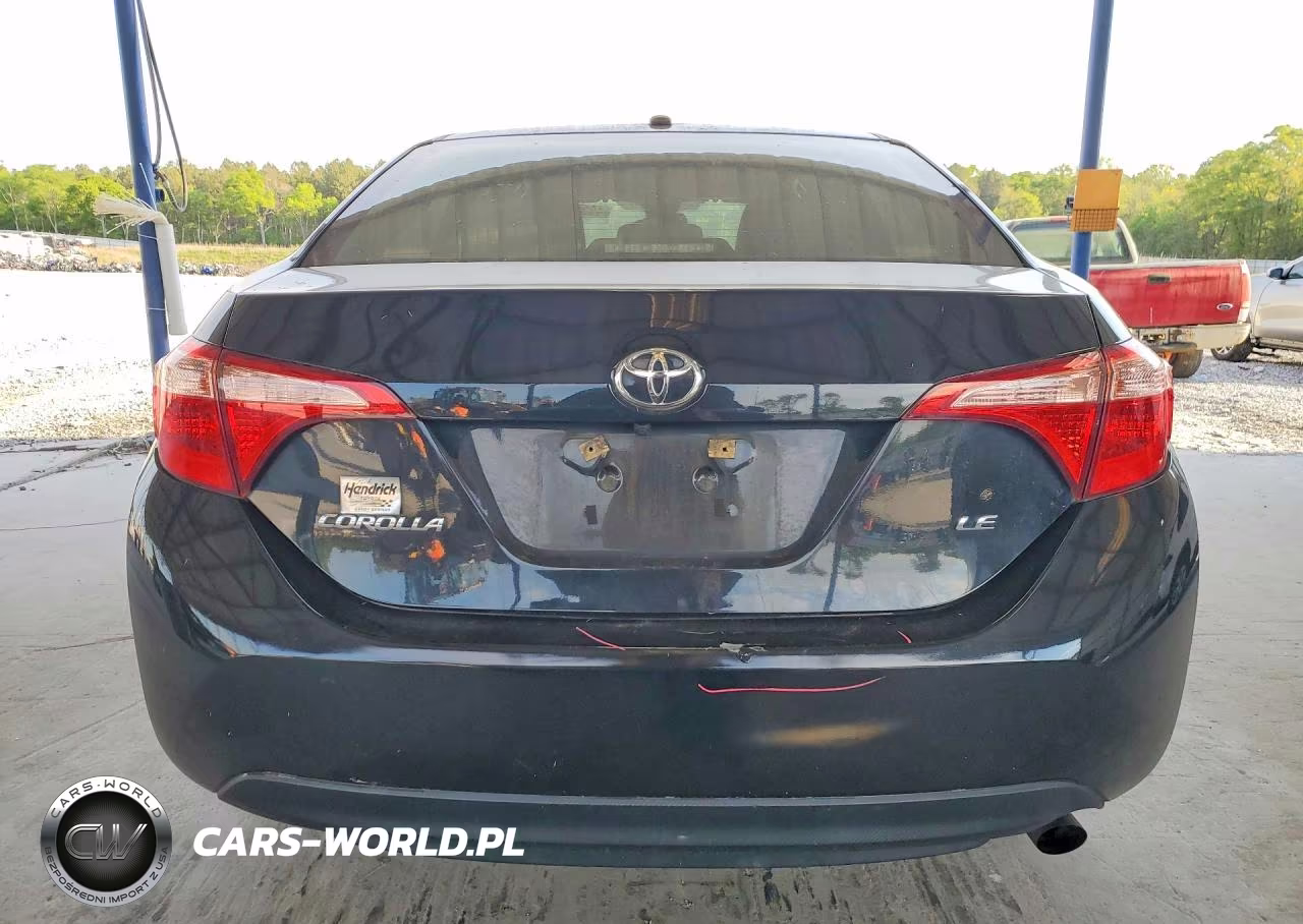 2018 Toyota Corolla Le VIN:2T1BURHE0JC056979 - 6
