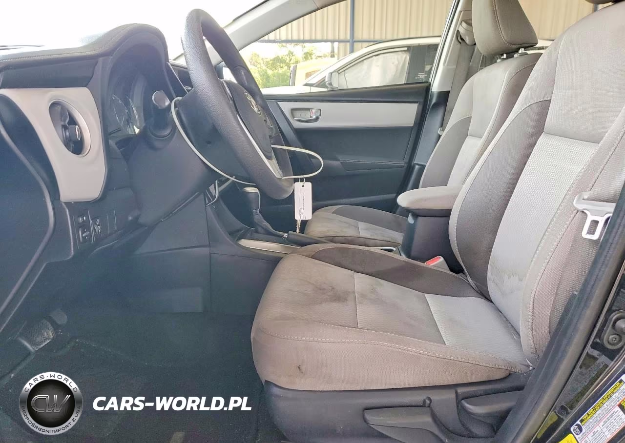 2018 Toyota Corolla Le VIN:2T1BURHE0JC056979 - 7