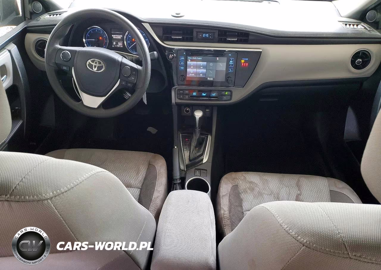 2018 Toyota Corolla Le VIN:2T1BURHE0JC056979 - 8