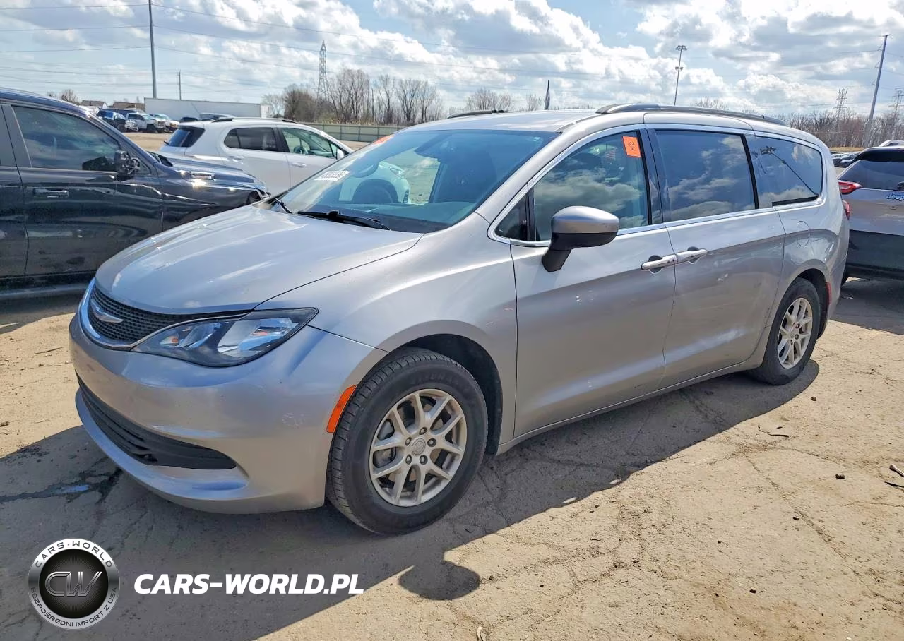 2020 Chrysler Voyager Lxi