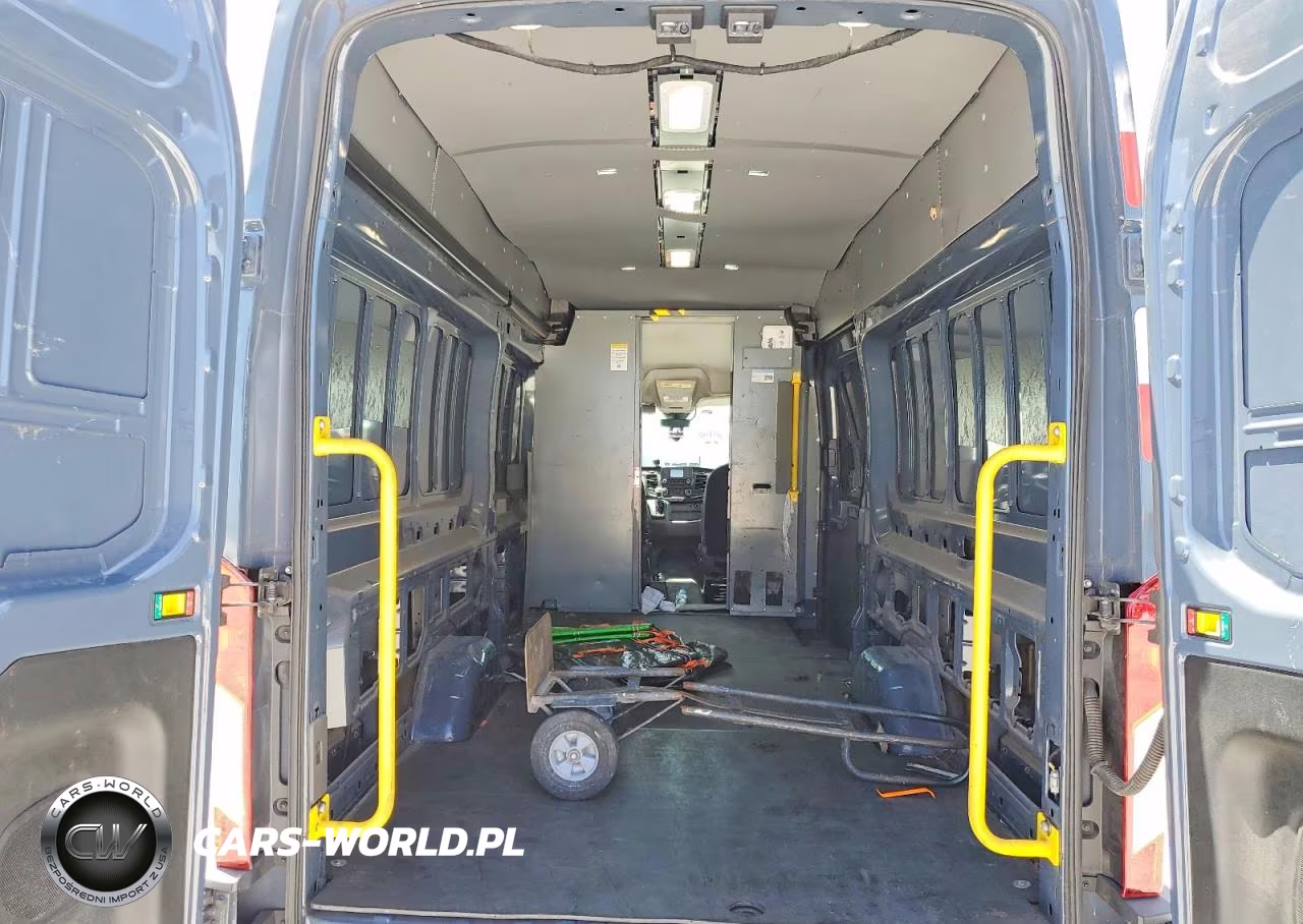 2020 Ford Transit T-250 VIN:1FTBR3X85LKB02124 - 10