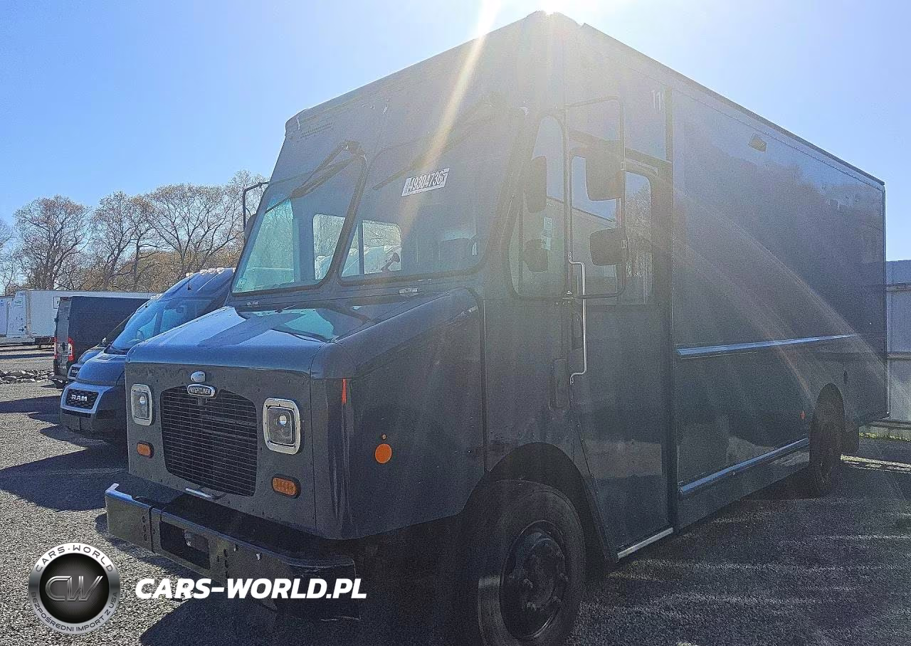 2020 Freightliner Mt45G Delivery Truck