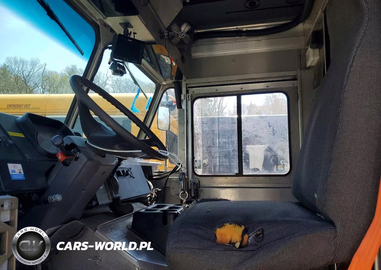 2020 Freightliner Mt45 Chassis Delivery Truck VIN:4UZAC2EA6LCMH8121 - 7