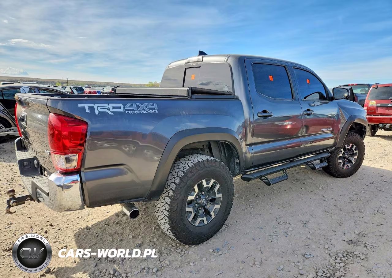 2017 Toyota Tacoma Trd Off-Road VIN:3TMCZ5AN8HM114427 - 3
