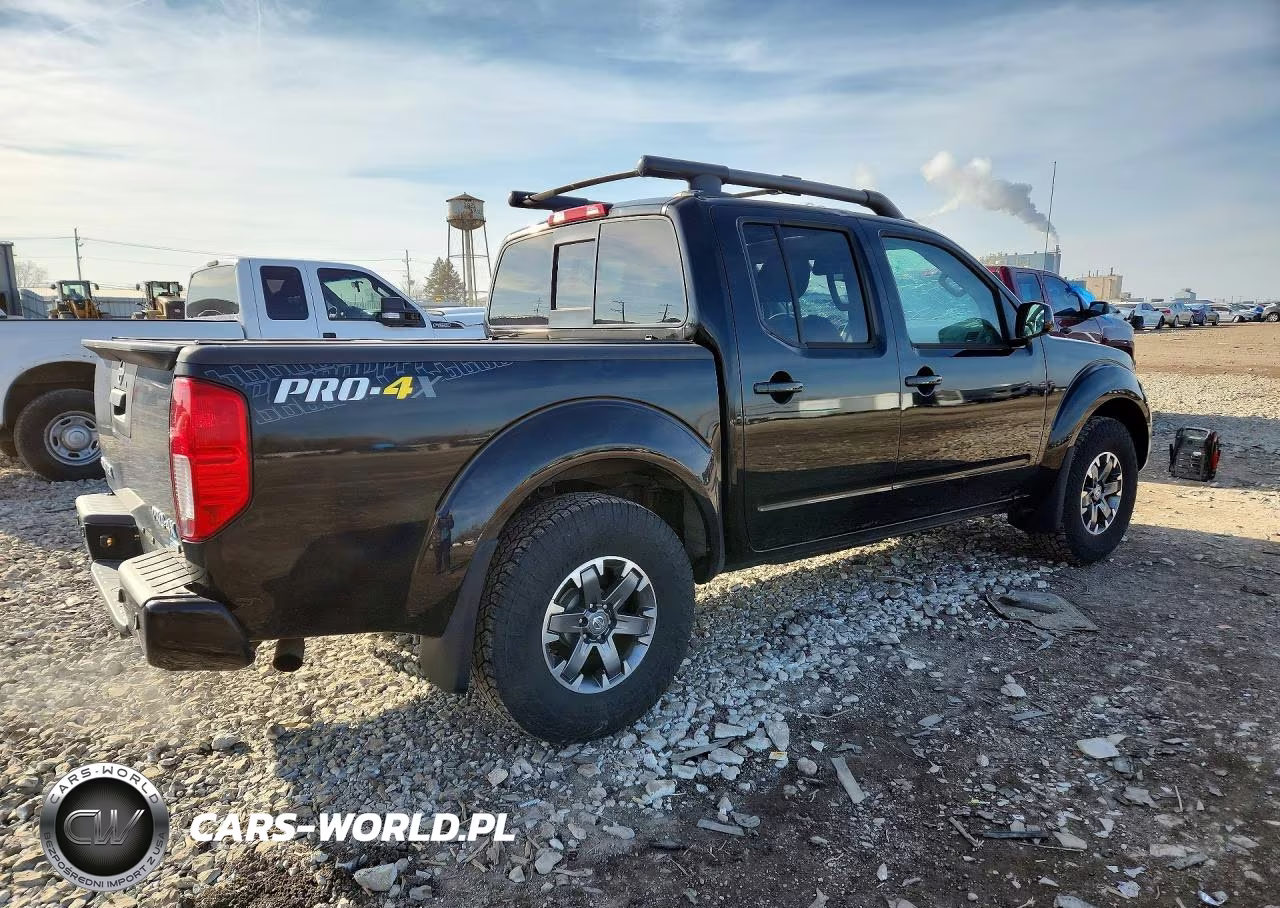 2017 Nissan Frontier Pro-4X VIN:1N6DD0EVXHN776884 - 3