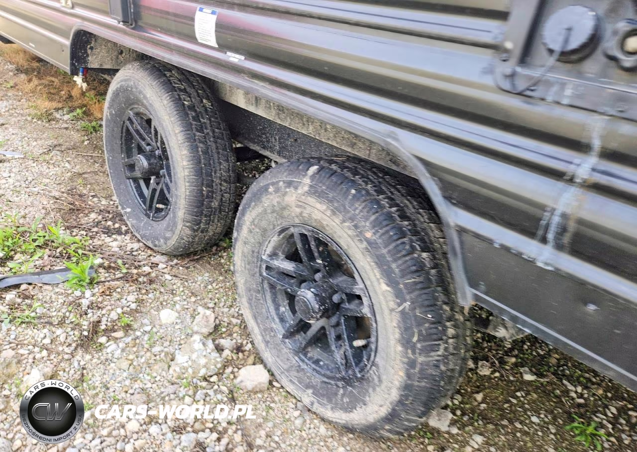 2024 Forest River Grey Wolf Camper VIN:5ZT2CKLB4PF004048 - 6