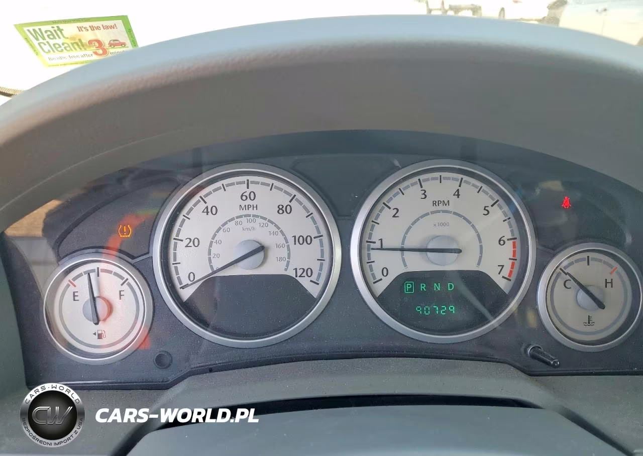 2008 Chrysler Town & Country Lx VIN:2A8HR44H98R748515 - 9