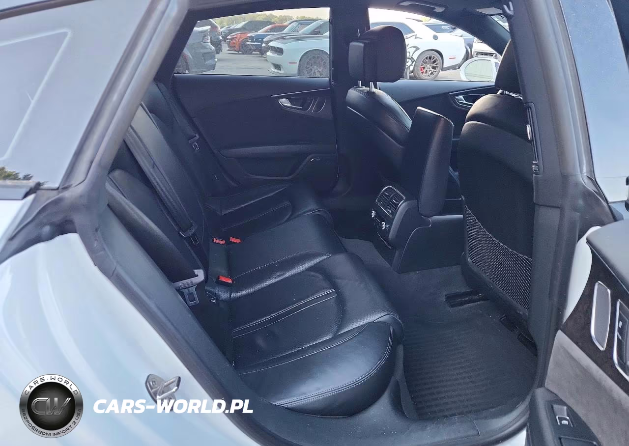 2018 Audi A7 Premium Plus VIN:WAUW3BFC8JN006984 - 10