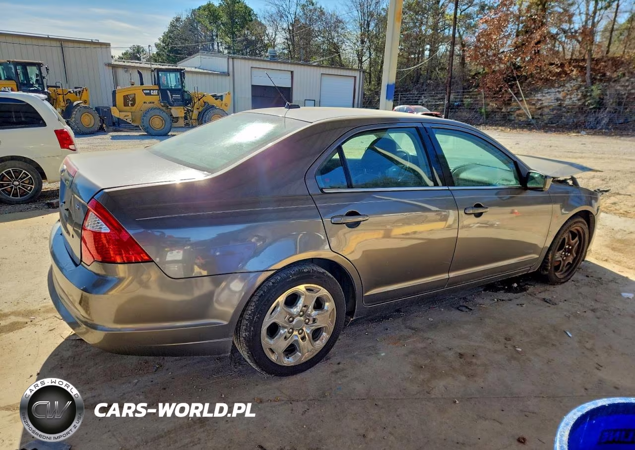 2010 Ford Fusion Se VIN:3FAHP0HA7AR389447 - 3