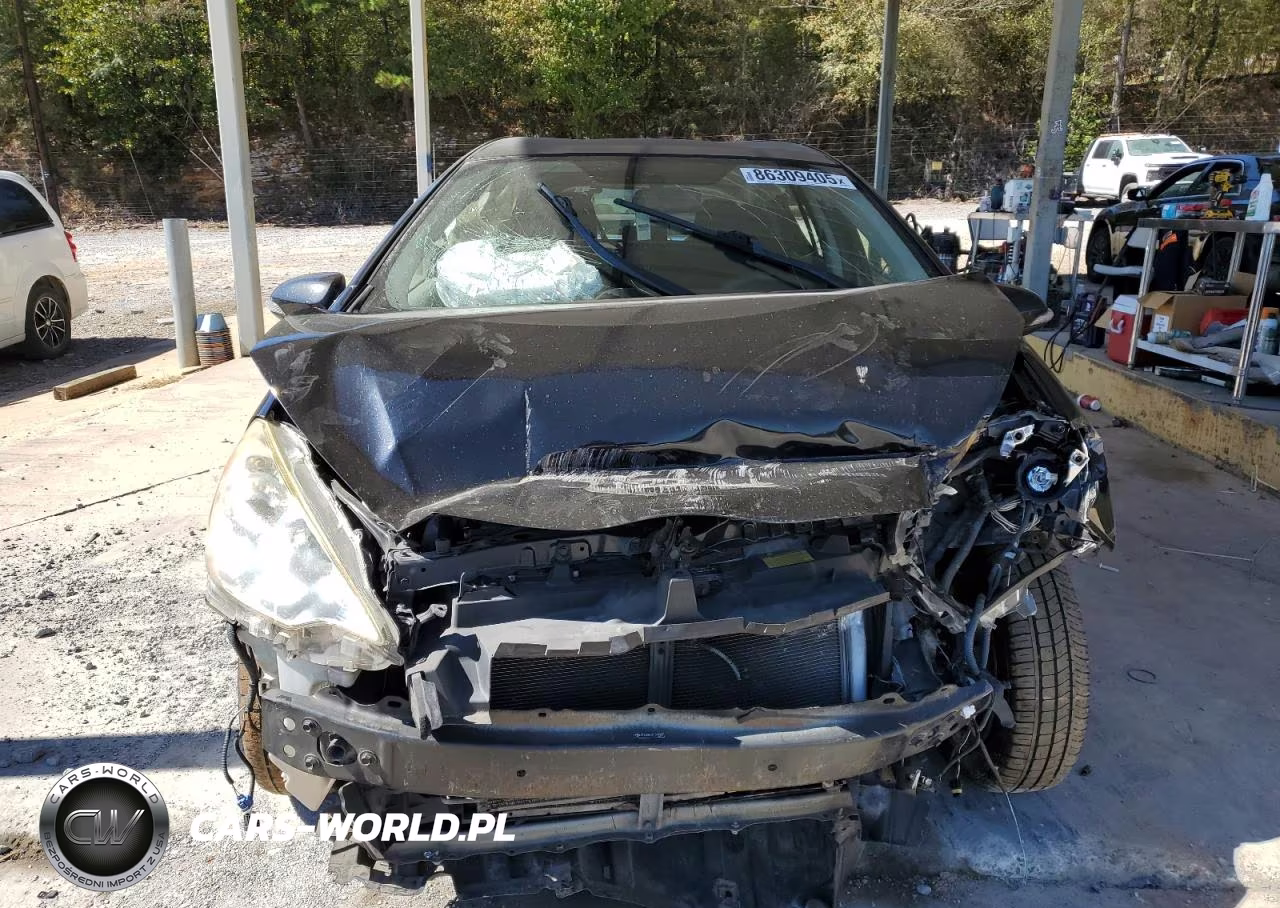 2013 Toyota Prius C VIN:JTDKDTB36D1542029 - 5