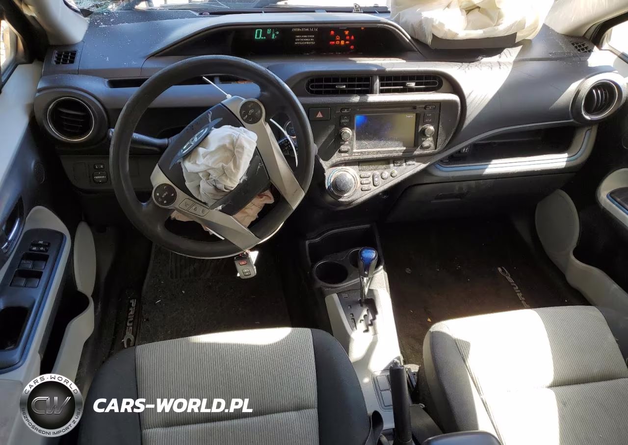 2013 Toyota Prius C VIN:JTDKDTB36D1542029 - 8