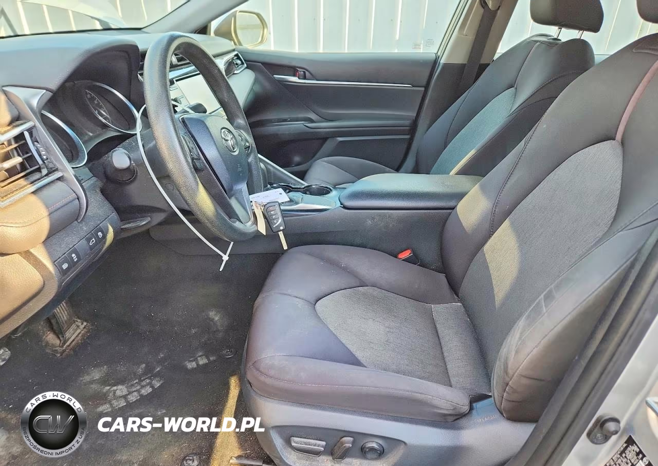 2018 Toyota Camry Le VIN:4T1B11HKXJU089731 - 7