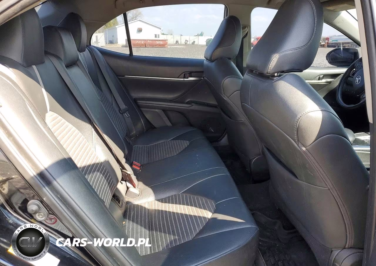 2019 Toyota Camry Se VIN:4T1B11HKXKU740860 - 10