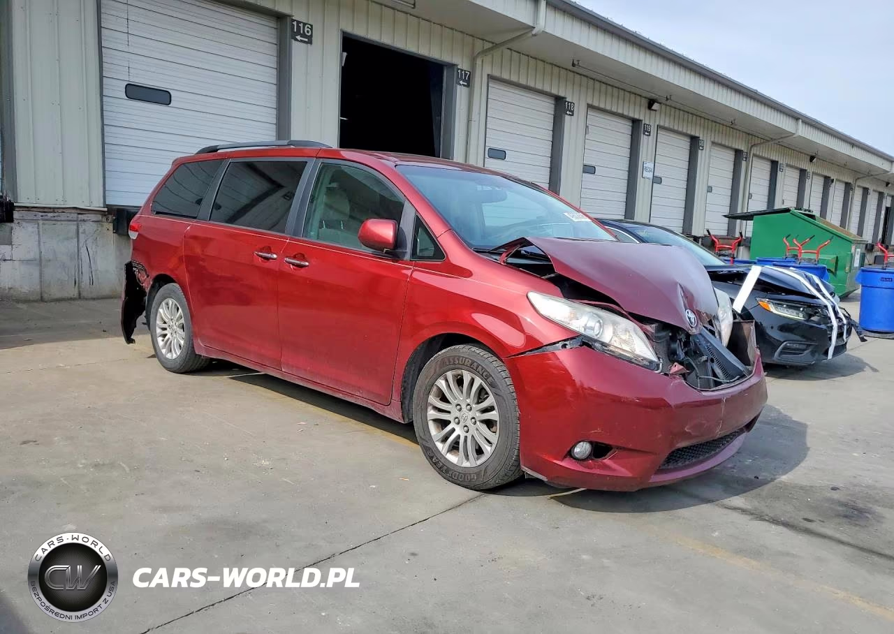 2011 Toyota Sienna VIN:5TDYK3DC8BS001948 - 4