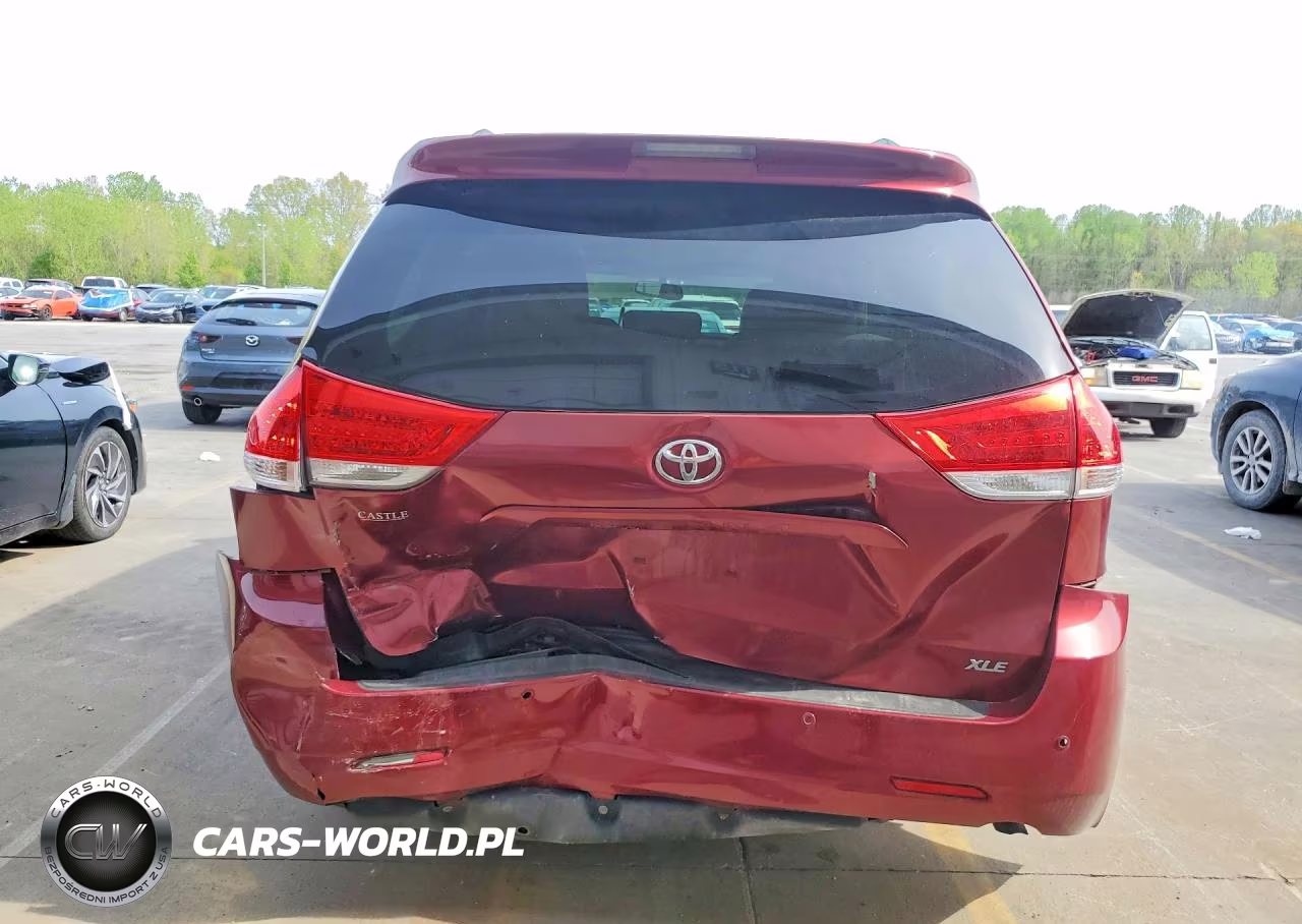 2011 Toyota Sienna VIN:5TDYK3DC8BS001948 - 6
